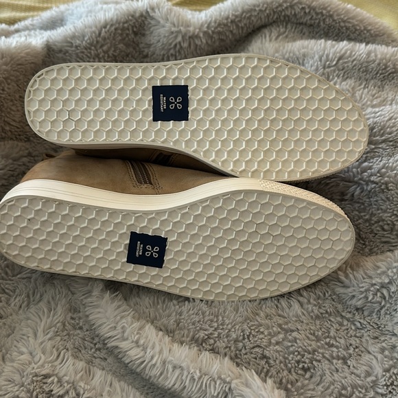 Booties - Picture 5 of 5